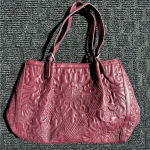 Embroidered handbag